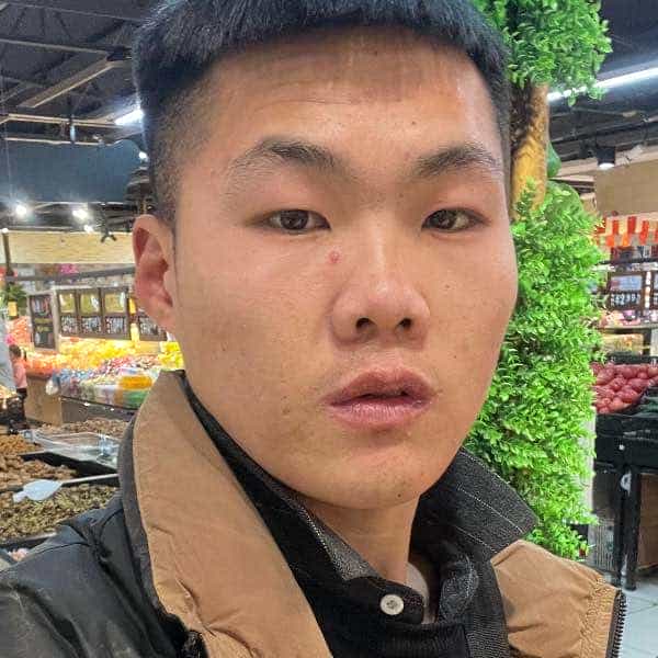 28岁岁河南单身帅哥 - 琼海吉缘网