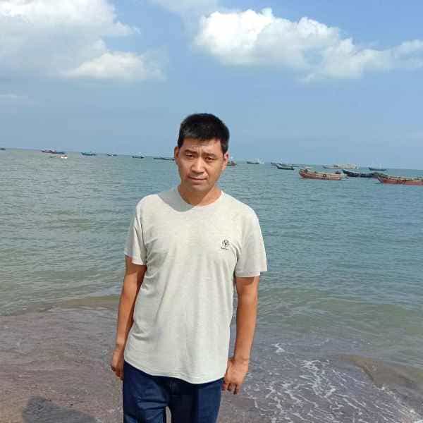 44岁岁辽宁单身帅哥 - 琼海吉缘网