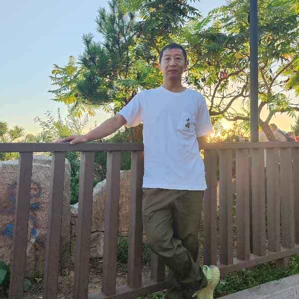 47岁岁辽宁单身帅哥 - 琼海吉缘网