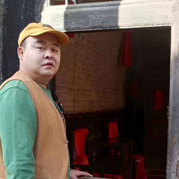 35岁岁陕西单身帅哥 - 琼海吉缘网