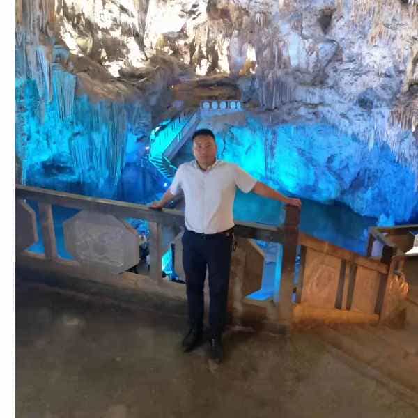 35岁岁云南单身帅哥 - 琼海吉缘网