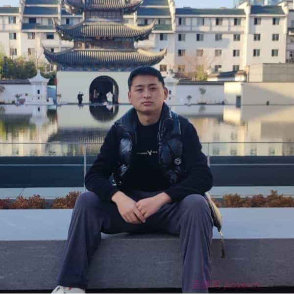 31岁岁湖北单身帅哥 - 琼海吉缘网